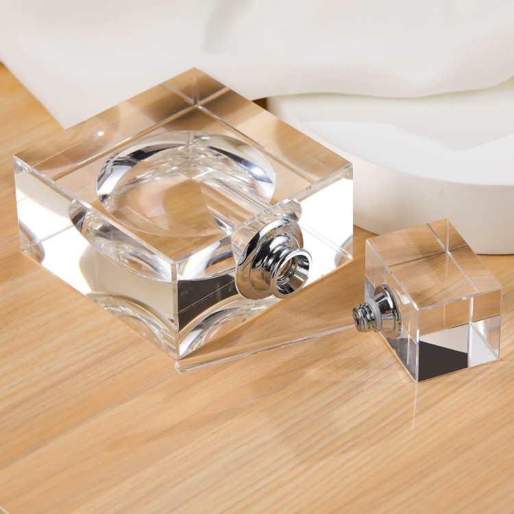 ขวดน้ำหอมคริสตัลทรงสี่เหลี่ยม  - Home Fragrance Bottle บทวิจารณ์และราคา