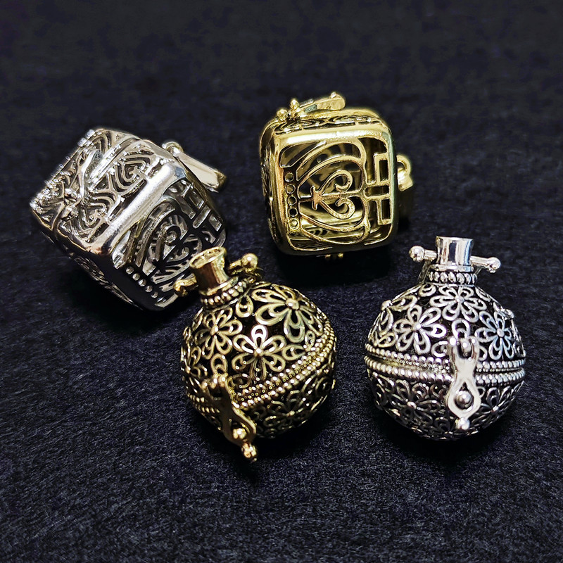Vintage ทองเหลือง Hollow Ball  - Diffuser Necklace Locket บทวิจารณ์และราคา
