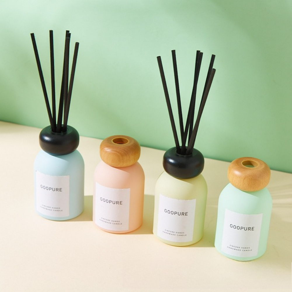 ขวดน้ำหอมอโรมาเธอราพีหลากสี ไม - Home Fragrance Bottle บทวิจารณ์และราคา